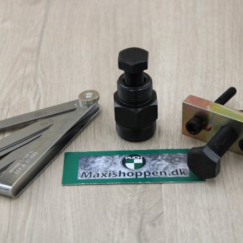 V&aelig;rkt&oslash;j & Olie