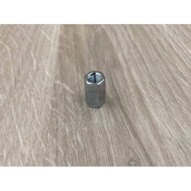 Lang Mtrik 6 mm. 1 Stk.