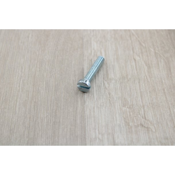 Maskinskrue 6x30 mm