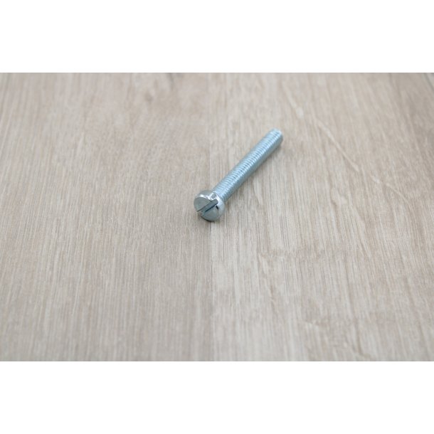 Maskinskrue 6x40 mm